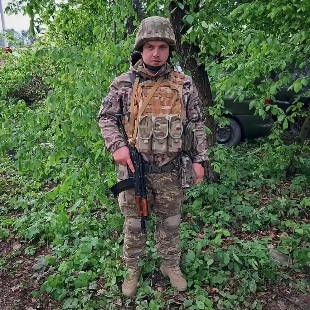 Дружина загиблого воїна з Бучача закликає підтримати петицію про присвоєння йому звання Героя України
