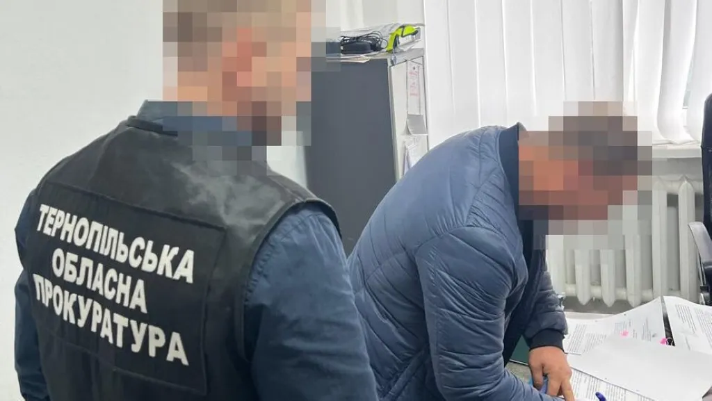На Тернопільщині депутата підозрюють в отриманні хабаря за зняття з військового обліку