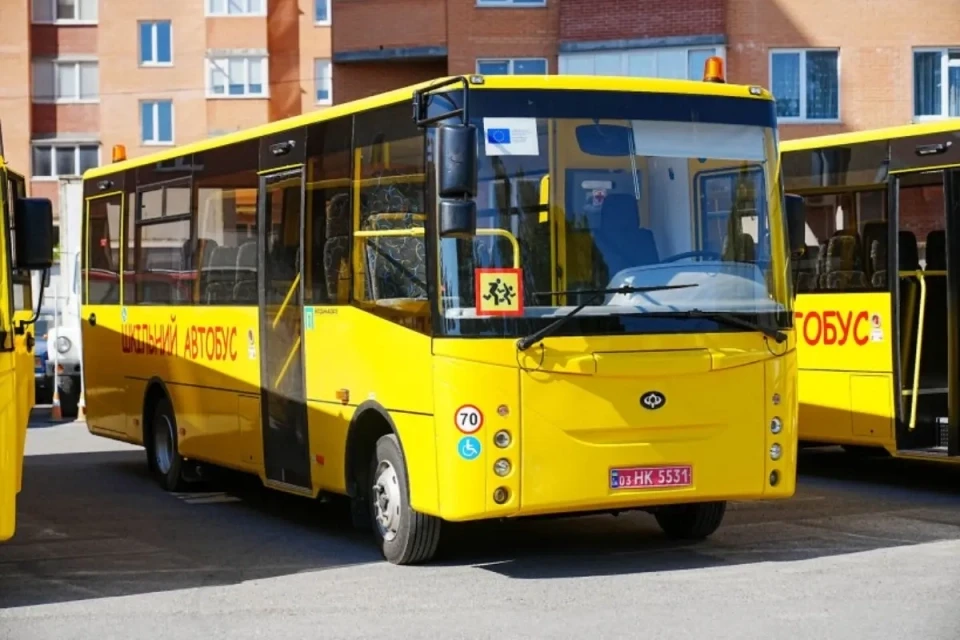 На Тернопільщині придбають ще десять шкільних автобусів за понад 38 мільйонів гривень