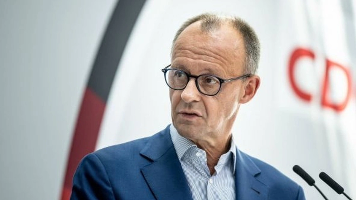 Мерц попросив Зеленського “забезпечити”, аби українські чоловіки не їхали до Німеччини