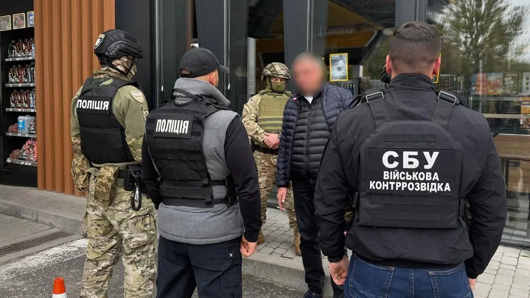 Тернополянина судитимуть за отримання 1 500 доларів за вплив на ТЦК