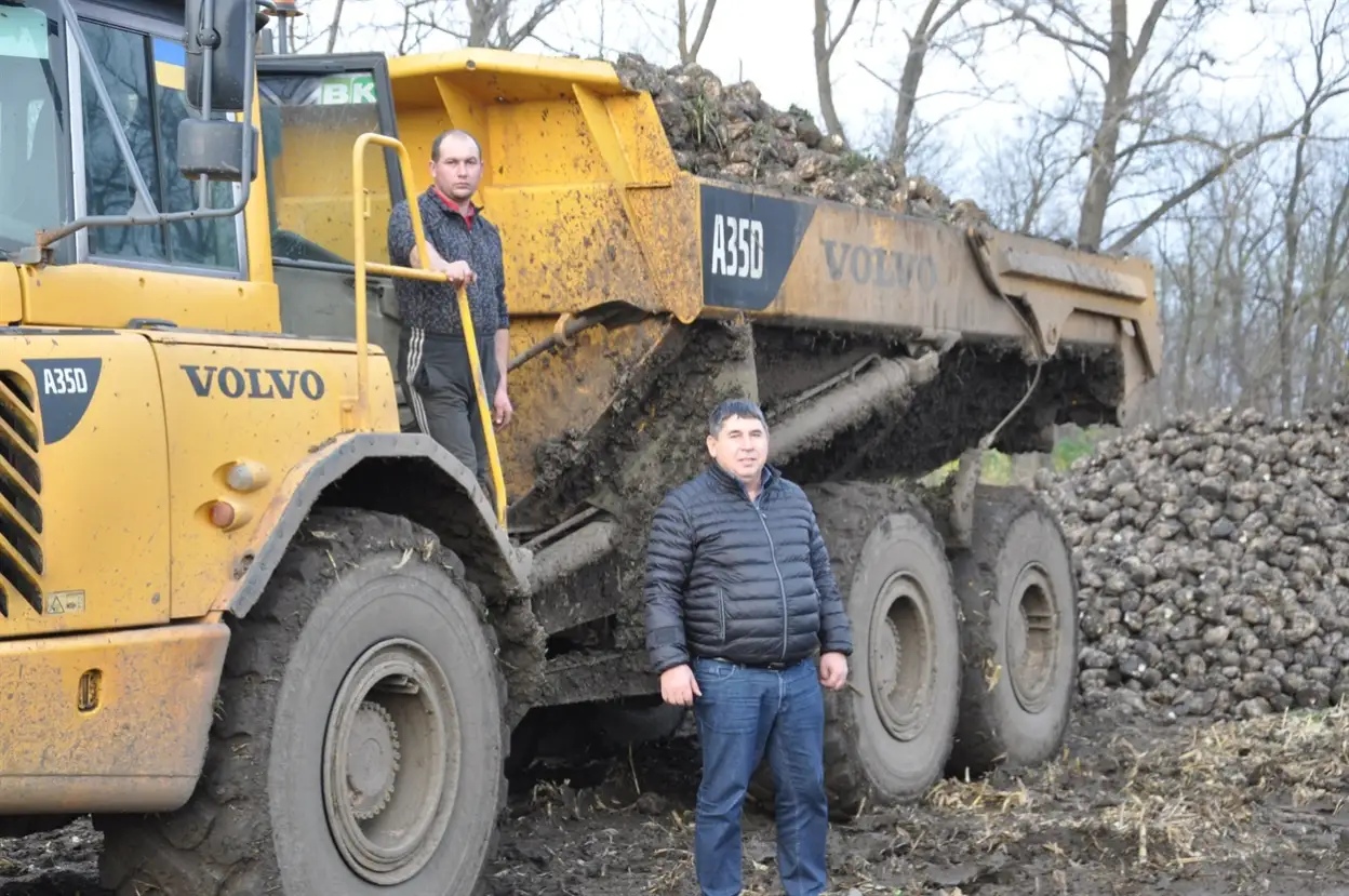 Аграрій з Чортківщини Василь Градовий: «Доки ореться земля й вирощується хліб – Україна є і буде!»