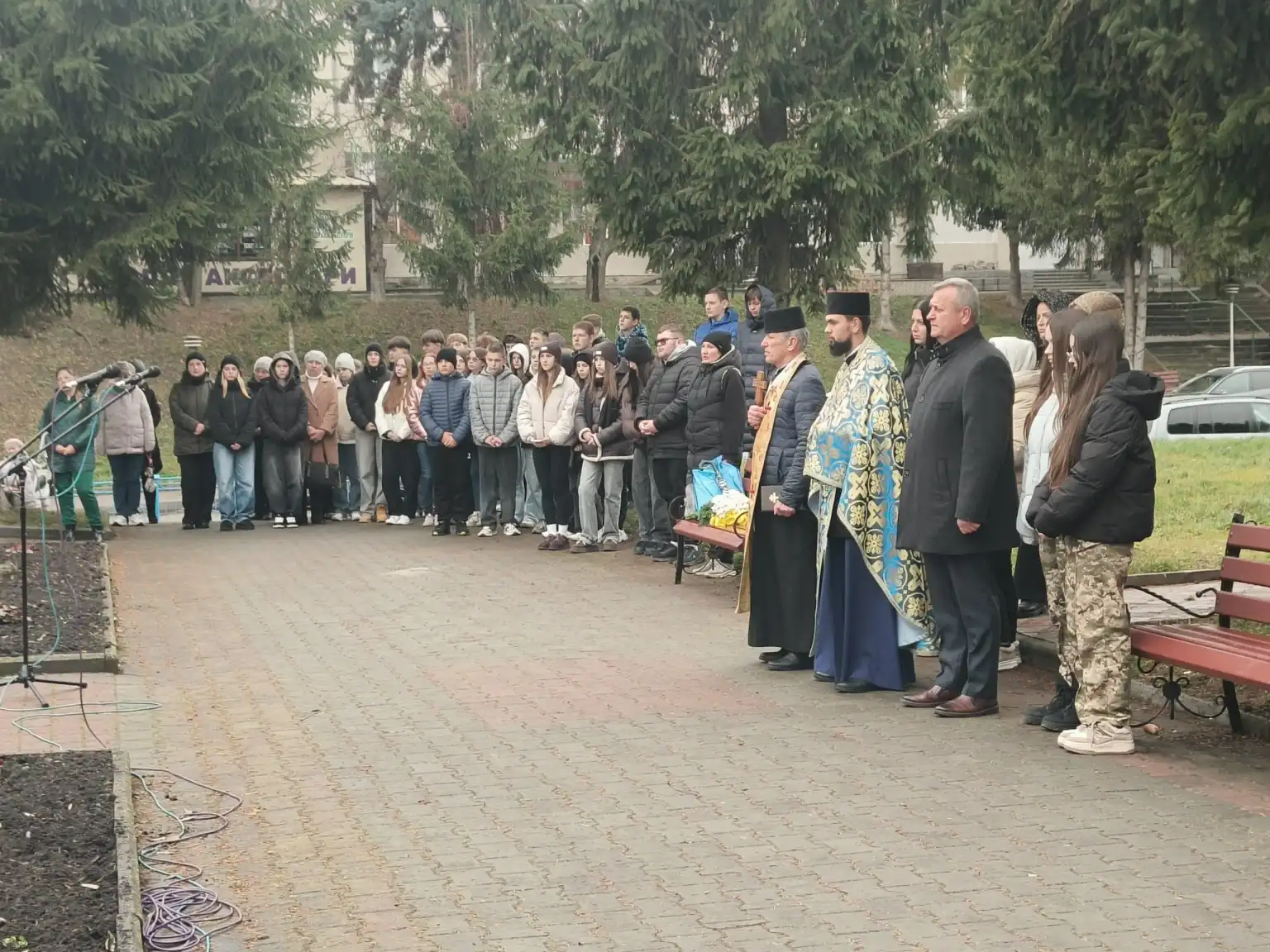 День Гідності та Свободи: урочистості та молитва у Підволочиській громаді