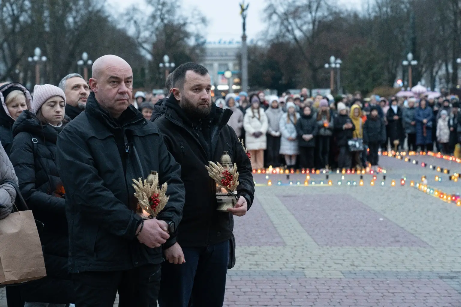 Свічки та молитви: Тернопіль згадує мільйони загиблих під час Голодоморів