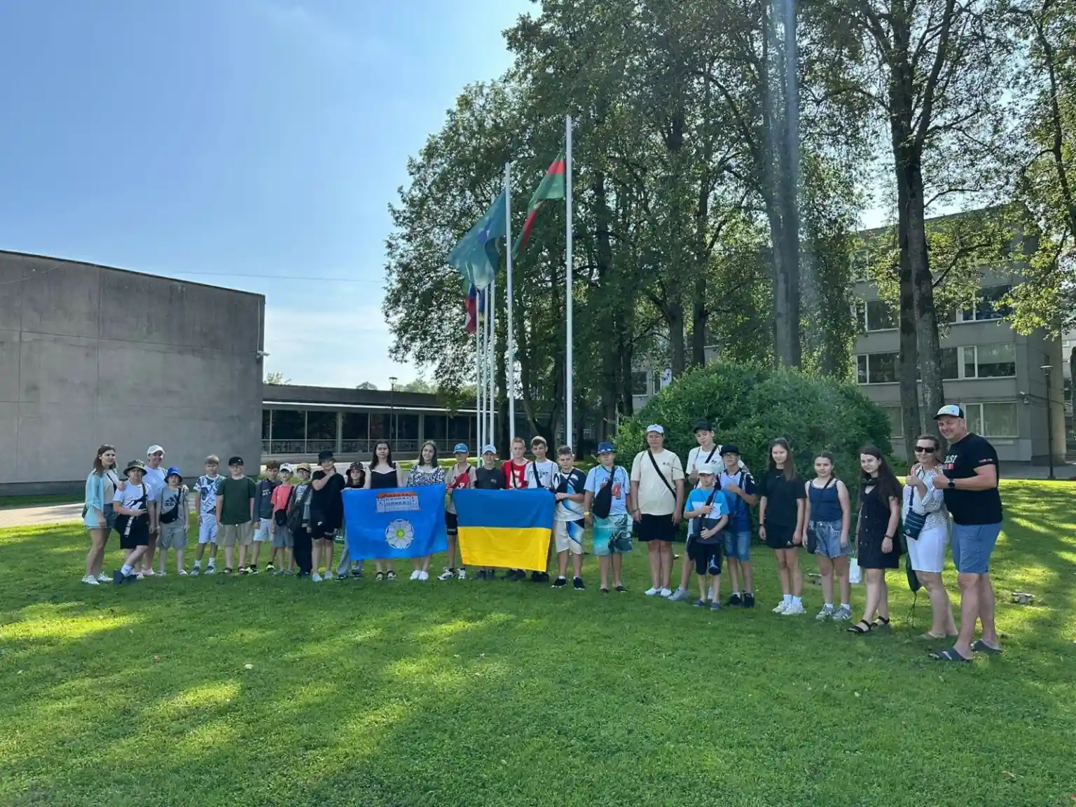 Понад півтори сотні дітей чортківських військових безкоштовно відпочивали за кордоном у 2025 році.