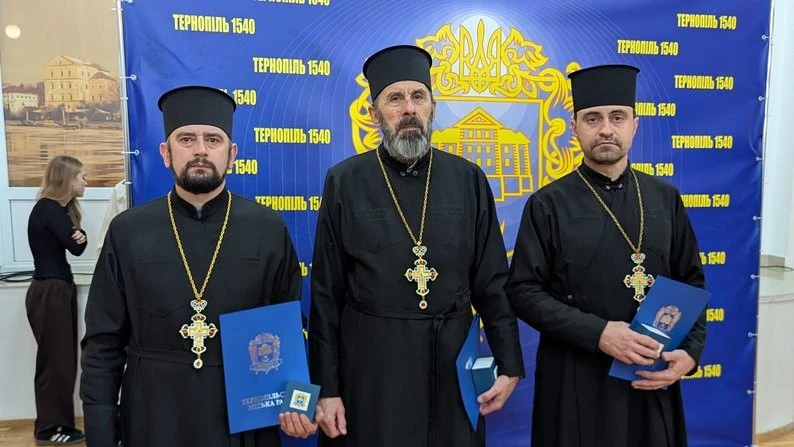 Нагородили людей, які рятували жителів Тернополя після російської атаки 19 листопада