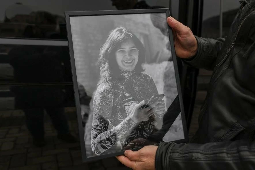 Художниця з Тернопільщини Мирослава Копча загинула на фронті: з героїнею прощалися у Михайлівському соборі в Києві