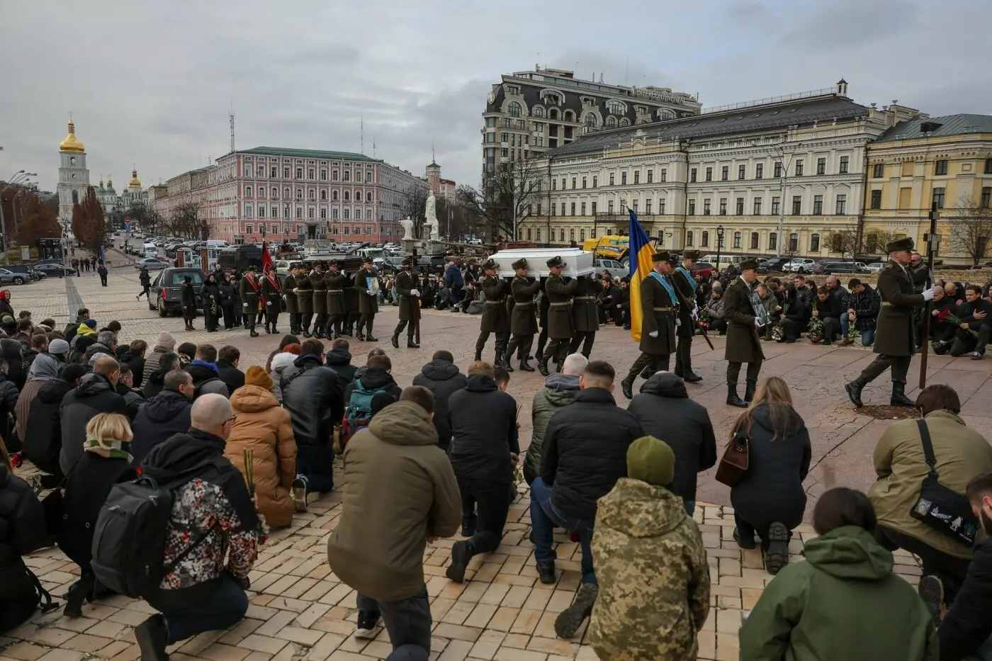 Художниця з Тернопільщини Мирослава Копча загинула на фронті: з героїнею прощалися у Михайлівському соборі в Києві