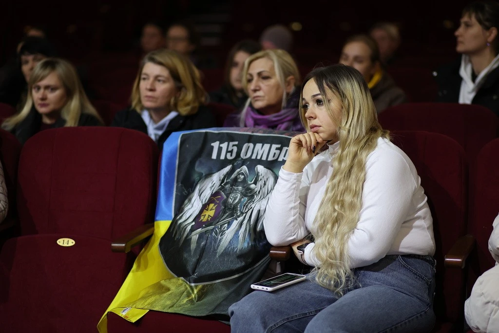 Представники ГУР уперше зібрали родини полонених: у Тернополі відбулася зустріч із Координаційним штабом