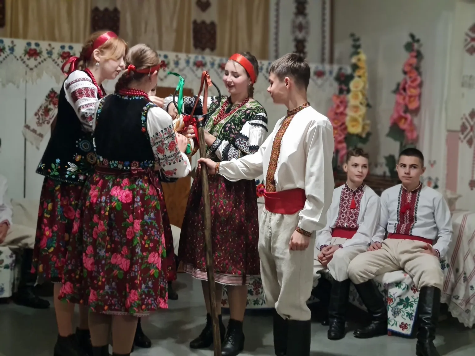 Атмосферні вечорниці на Андрія: як на Бережанщині зберігають давні традиції