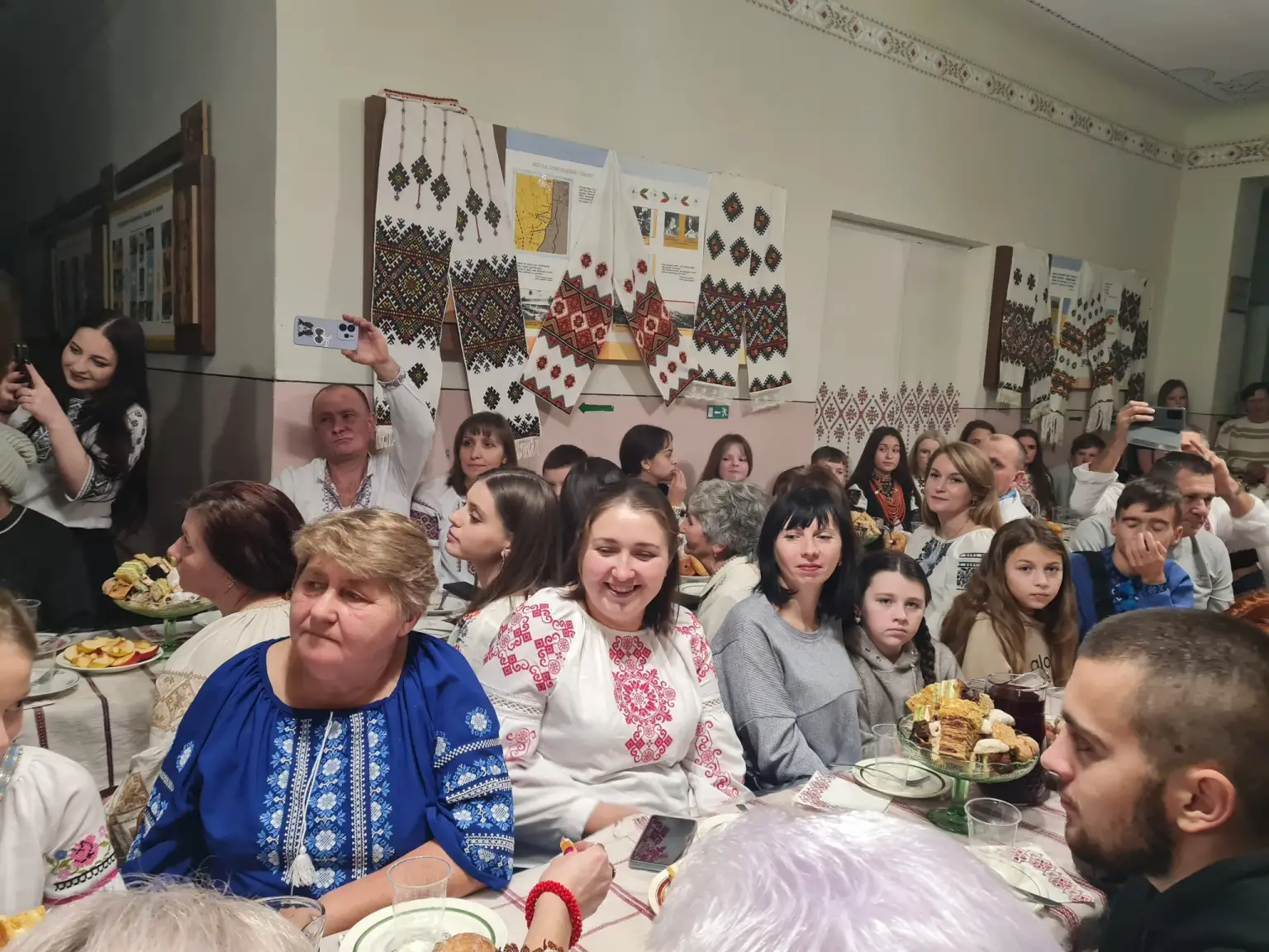 Атмосферні вечорниці на Андрія: як на Бережанщині зберігають давні традиції