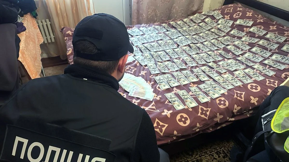 Викрадали провізію для військових шпиталів – на Хмельниччині викрито злочинну групу Викрадали провізію для військових шпиталів – на Хмельниччині викрито злочинну групу