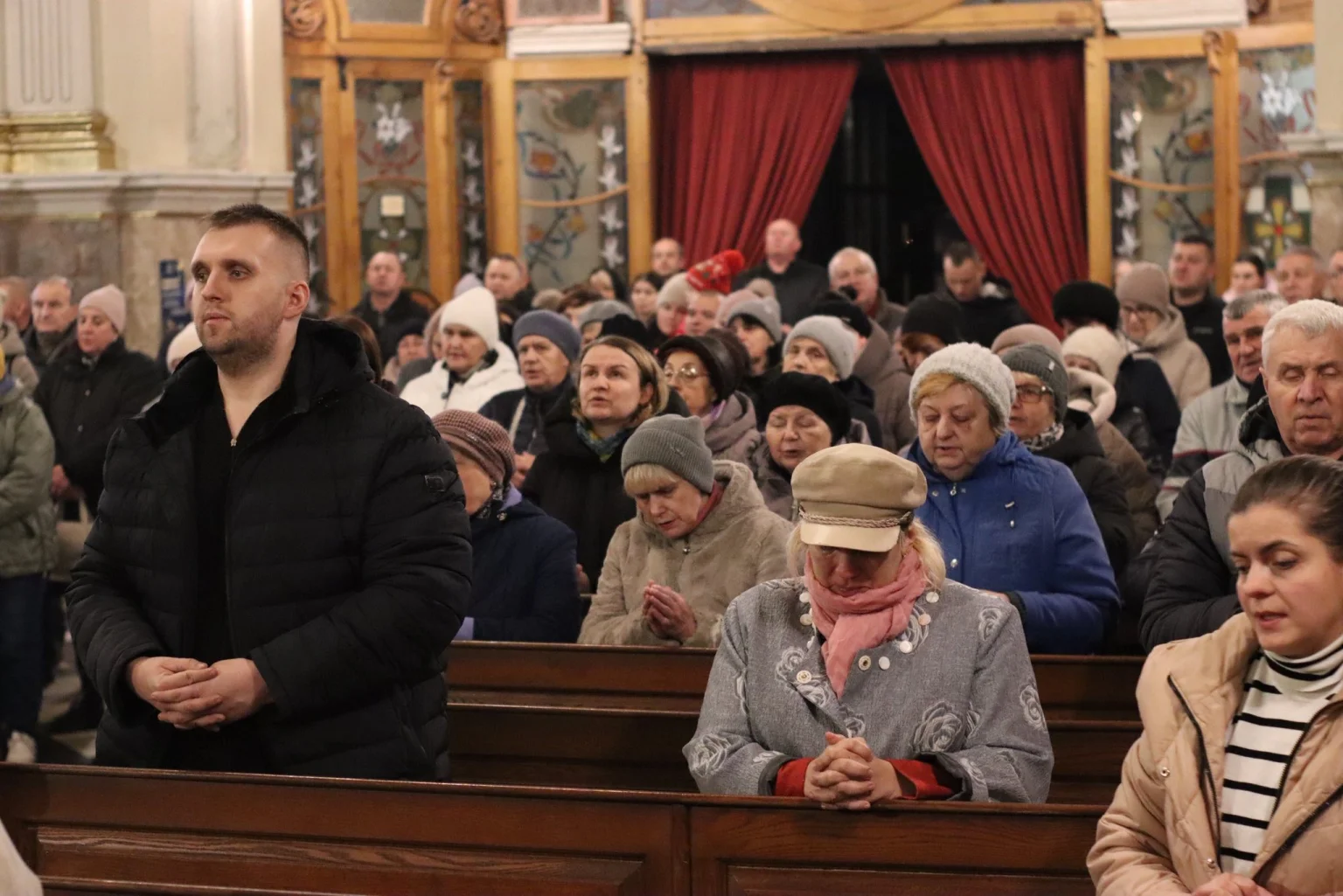 120 сертифікатів на пральні машини передали сім’ям, які постраждали від обстрілу в Тернополі