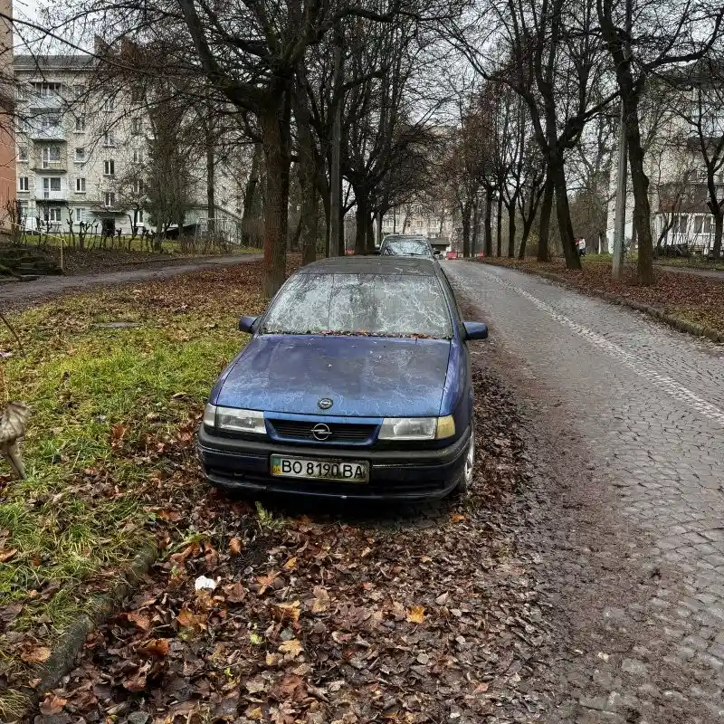 “9 покинутих автомобілів заважають на вулицях Тернополя”: стало відомо, яку проблему вони створюють для людей