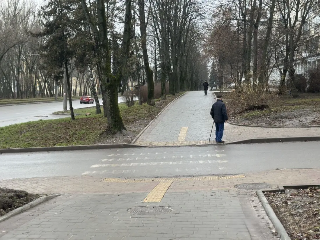 На БАМі в Тернополі облаштували безбар’єрний маршрут, який допоможе ветеранам та маломобільним групам