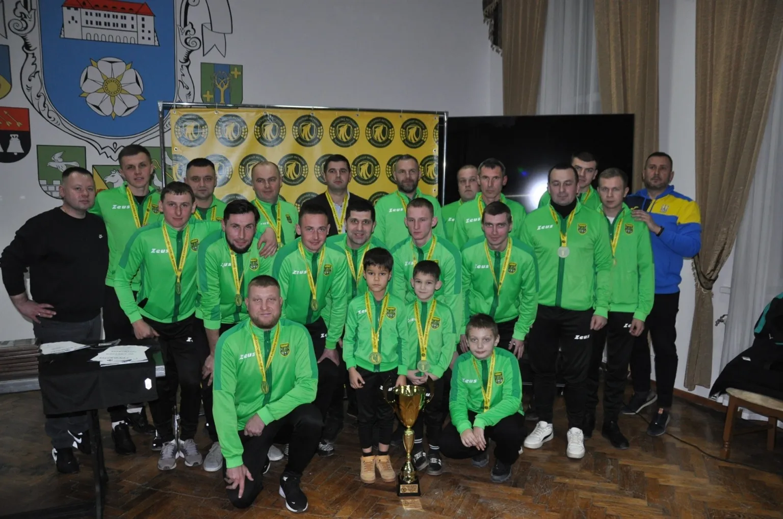 Віват, чемпіони! У Чорткові підбили підсумки футбольного сезону і нагородили переможців першості