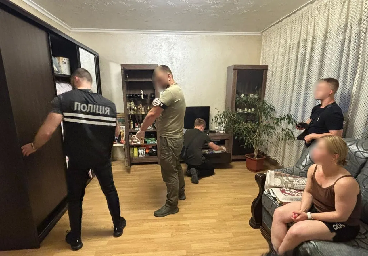 У Львові жінку судитимуть за контрабанду та збут наркотиків в особливо великих розмірах.