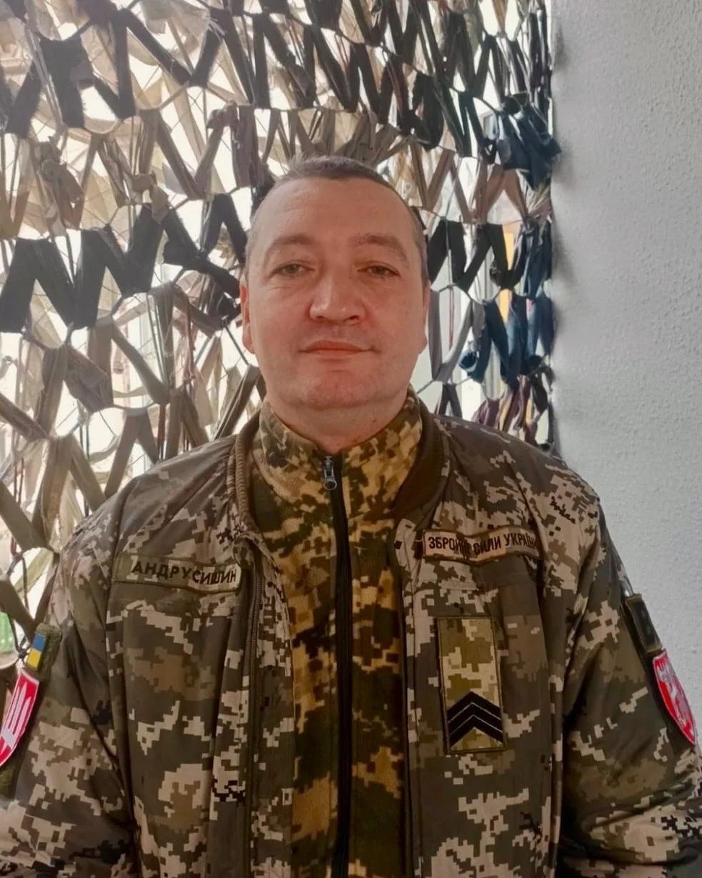 Врятував життя дитині: відзнаку «За честь і відвагу» вручили воїну з Чорткова