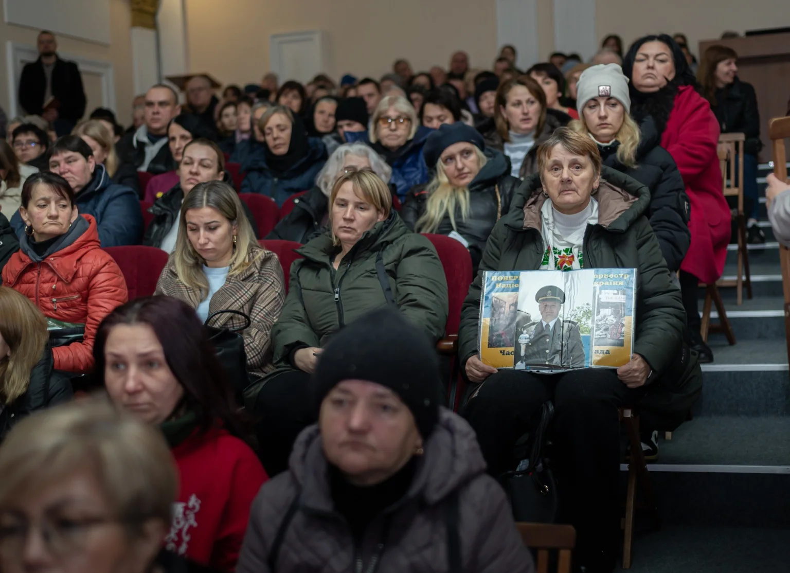 У Тернополі Омбудсмен Дмитро Лубінець зустрівся з родинами полеглих та зниклих безвісти воїнів У Тернополі Омбудсмен Дмитро Лубінець зустрівся з родинами полеглих та зниклих безвісти воїнів