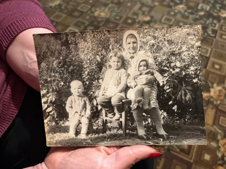 У селі на Тернопільщині збереглася родинна вишиванка, якій майже 100 років