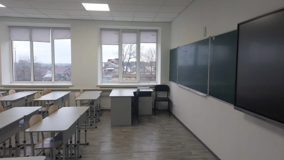 Фізика без формул на дошці: у Ланівцях оновили навчальний простір для школярів