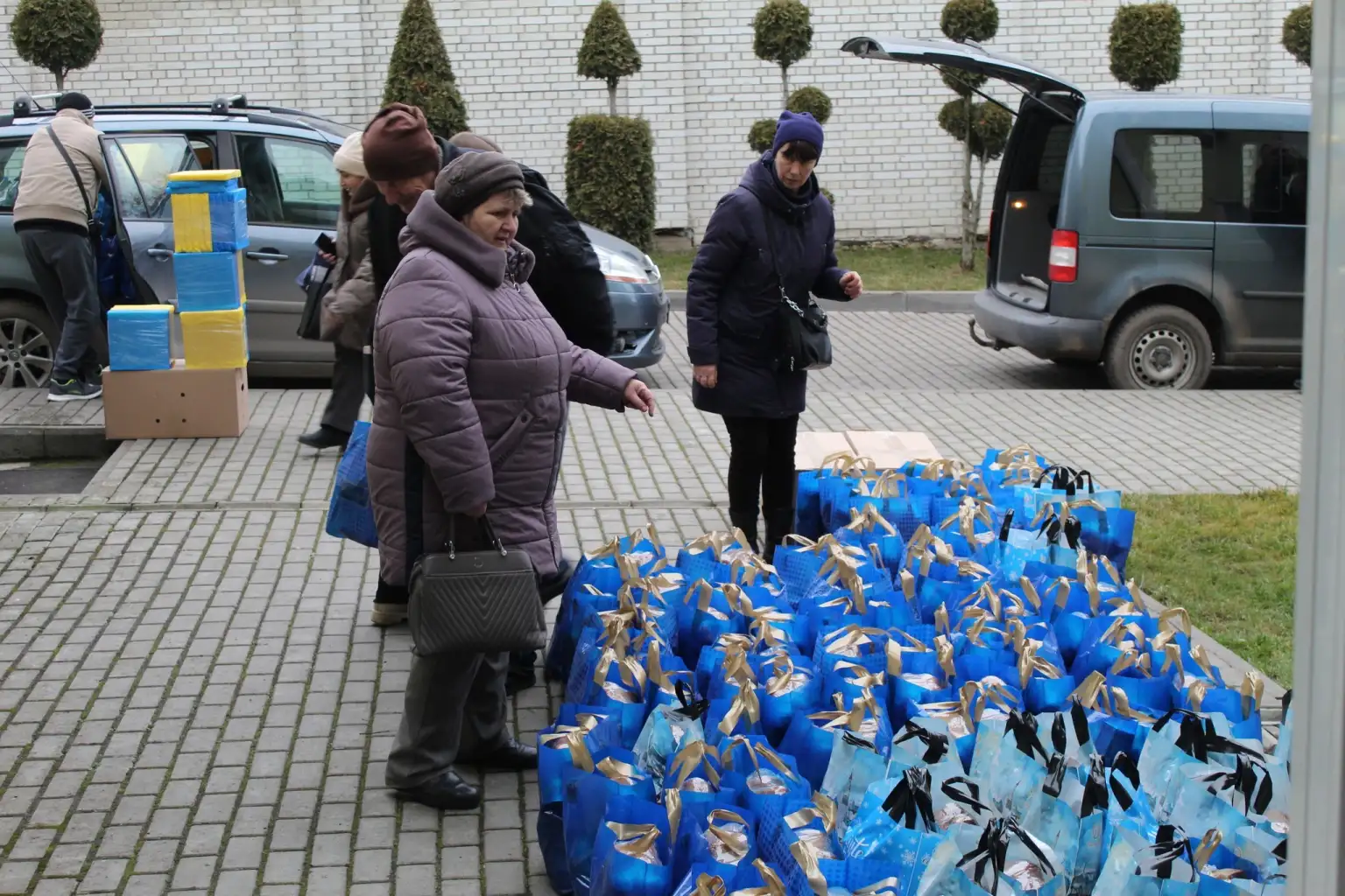 Різдво з турботою: у Великогаївській громаді підтримали родини військових святковими наборами