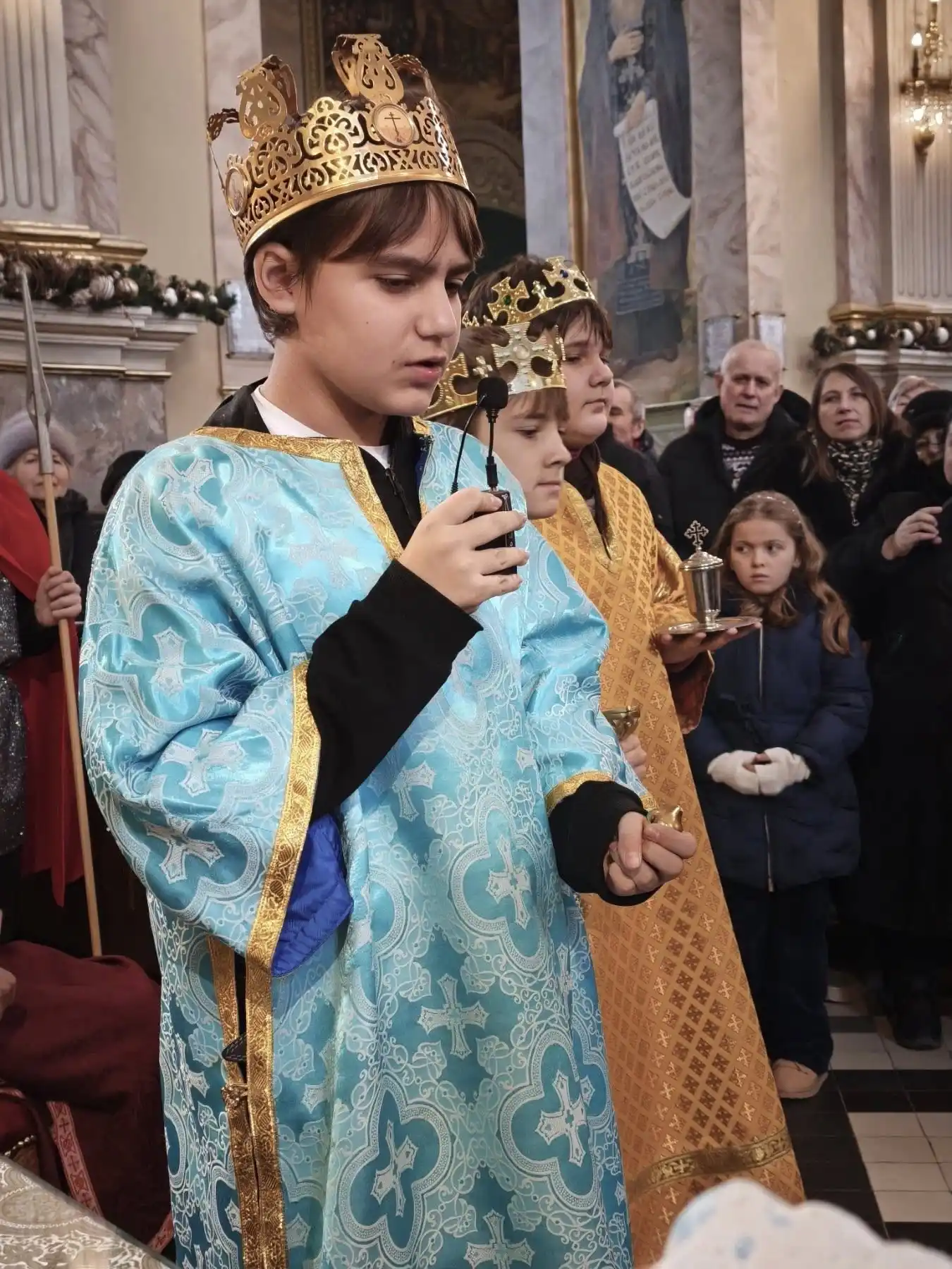 Різдвяна історія в серці Тернополя: діти відтворили біблійний вертеп у соборі Різдвяна історія в серці Тернополя: діти відтворили біблійний вертеп у соборі