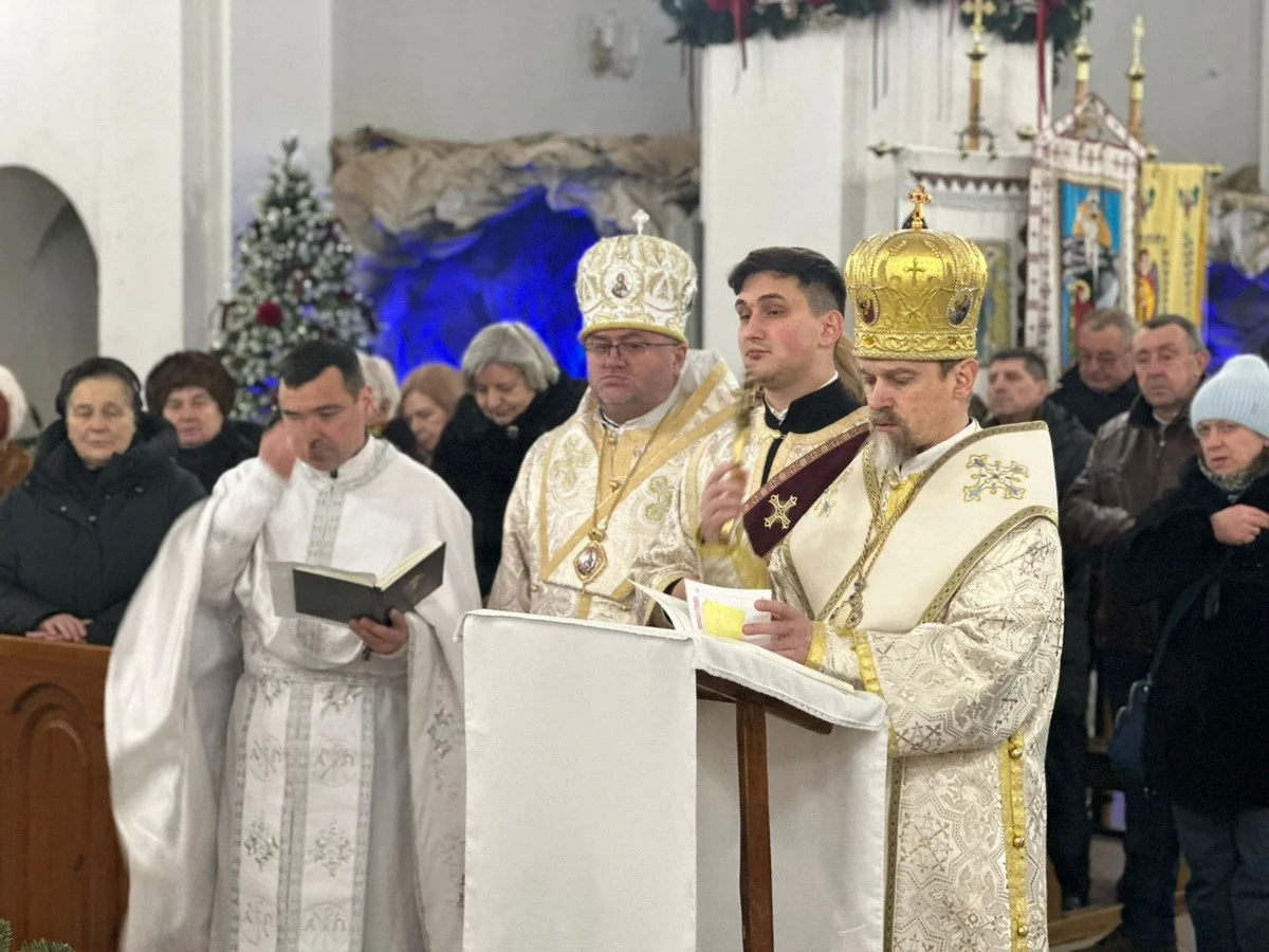 Різдво поруч із болем: у Тернополі зібралися родини полеглих захисників Різдво поруч із болем: у Тернополі зібралися родини полеглих захисників