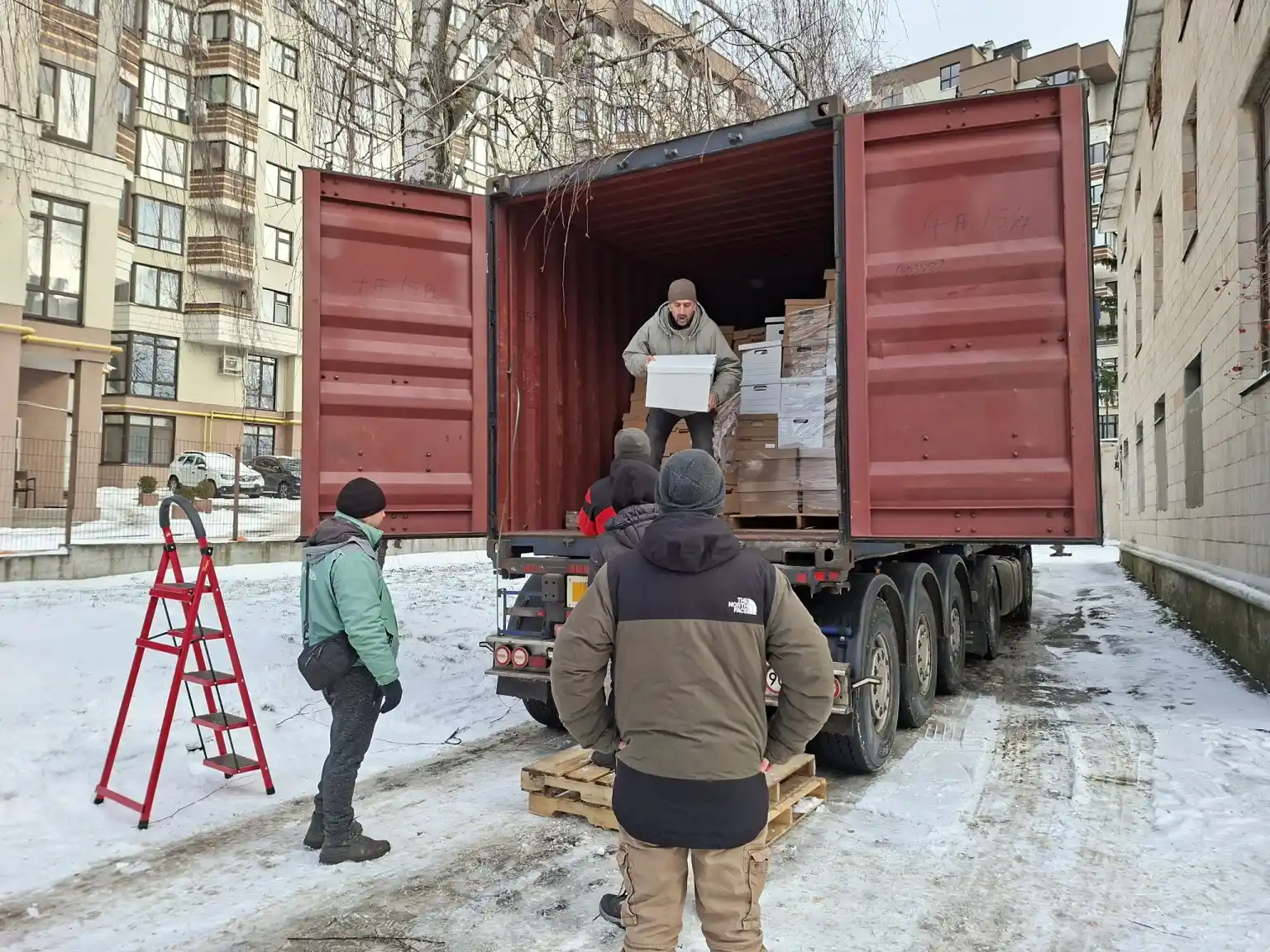 Теплі палати взимку: у дитячій лікарні Тернополя оновили вікна