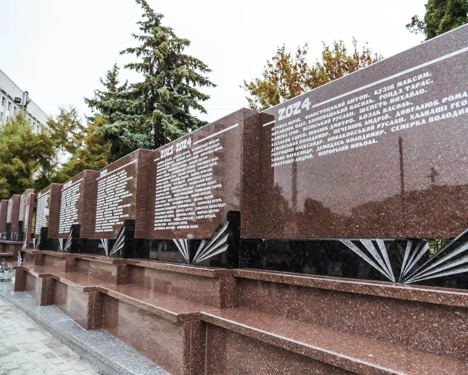 «Світло молитви в темряві війни»: Тернопіль вшанує Героїв, які загинули в січні