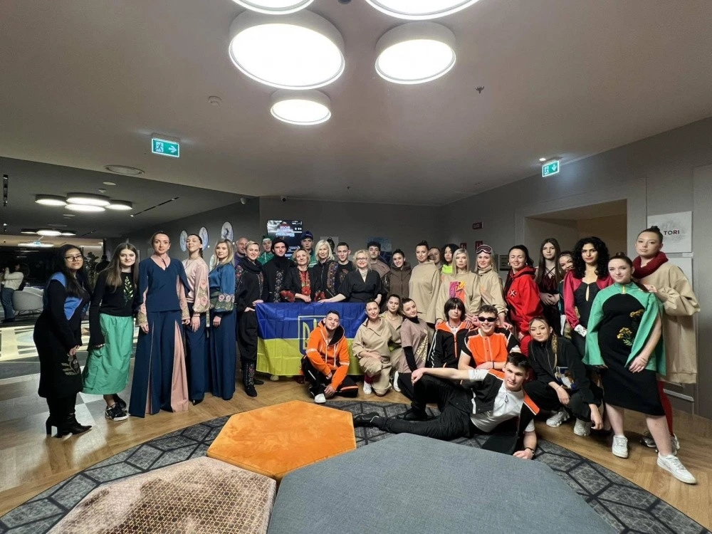 Борщівська вишивка на олімпійському подіумі: тернопільські студенти підкорили Мілан