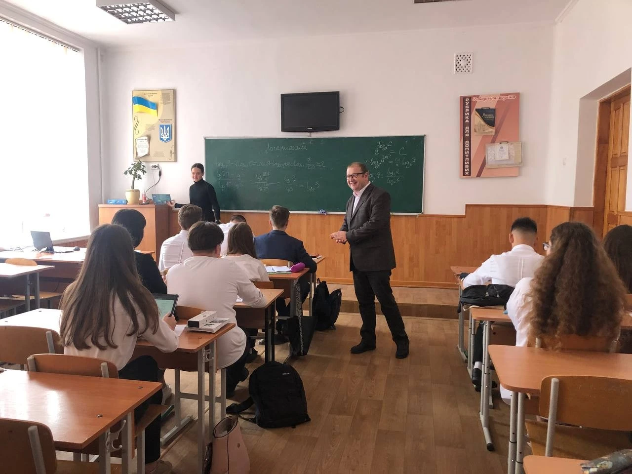 Освітній прорив на Тернопільщині: дев’ять закладів готуються до пілотування 12-річної системи