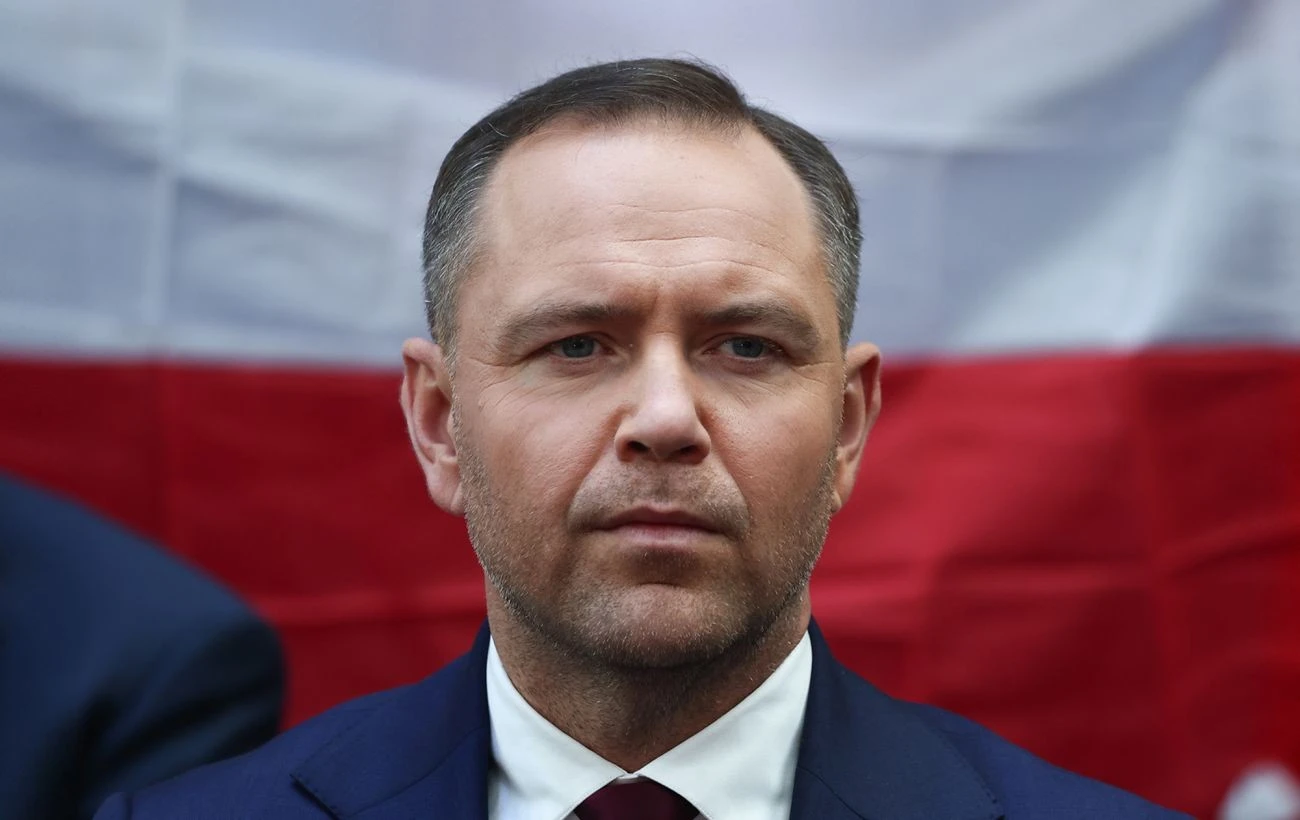 Дипломатичний десант у Будапешті: візит Навроцького спричинив розкол у польській владі