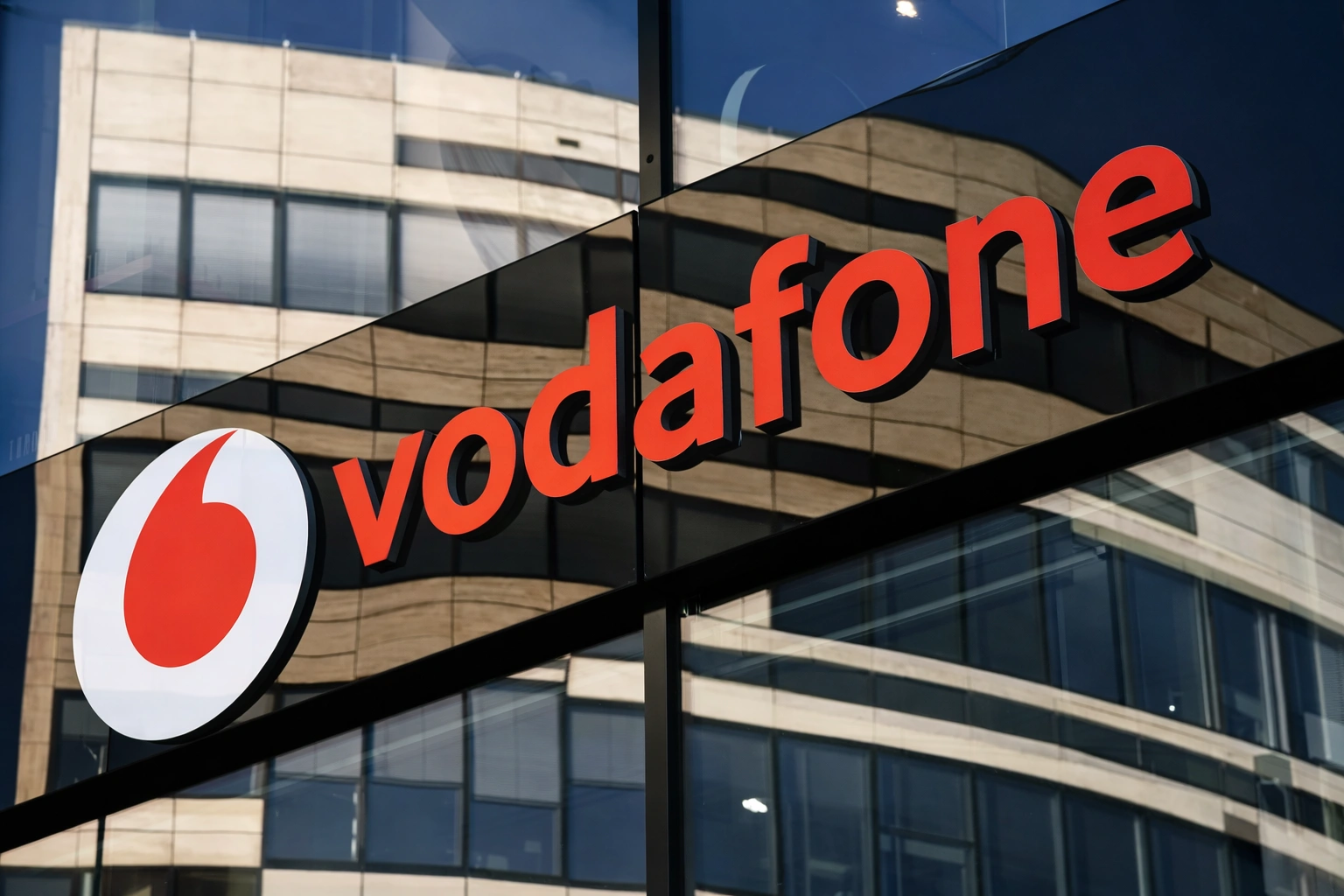 Як з’єднатись з оператором Vodafone для вирішення технічних питань