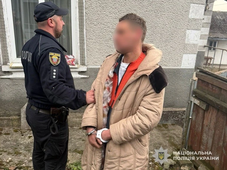 Пограбування у жіночому вбранні: на Тернопільщині затримали серійного крадія