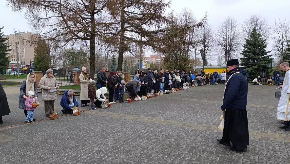 Кошики, молитви та аромат випічки: як Тернопіль готується до Великодня
