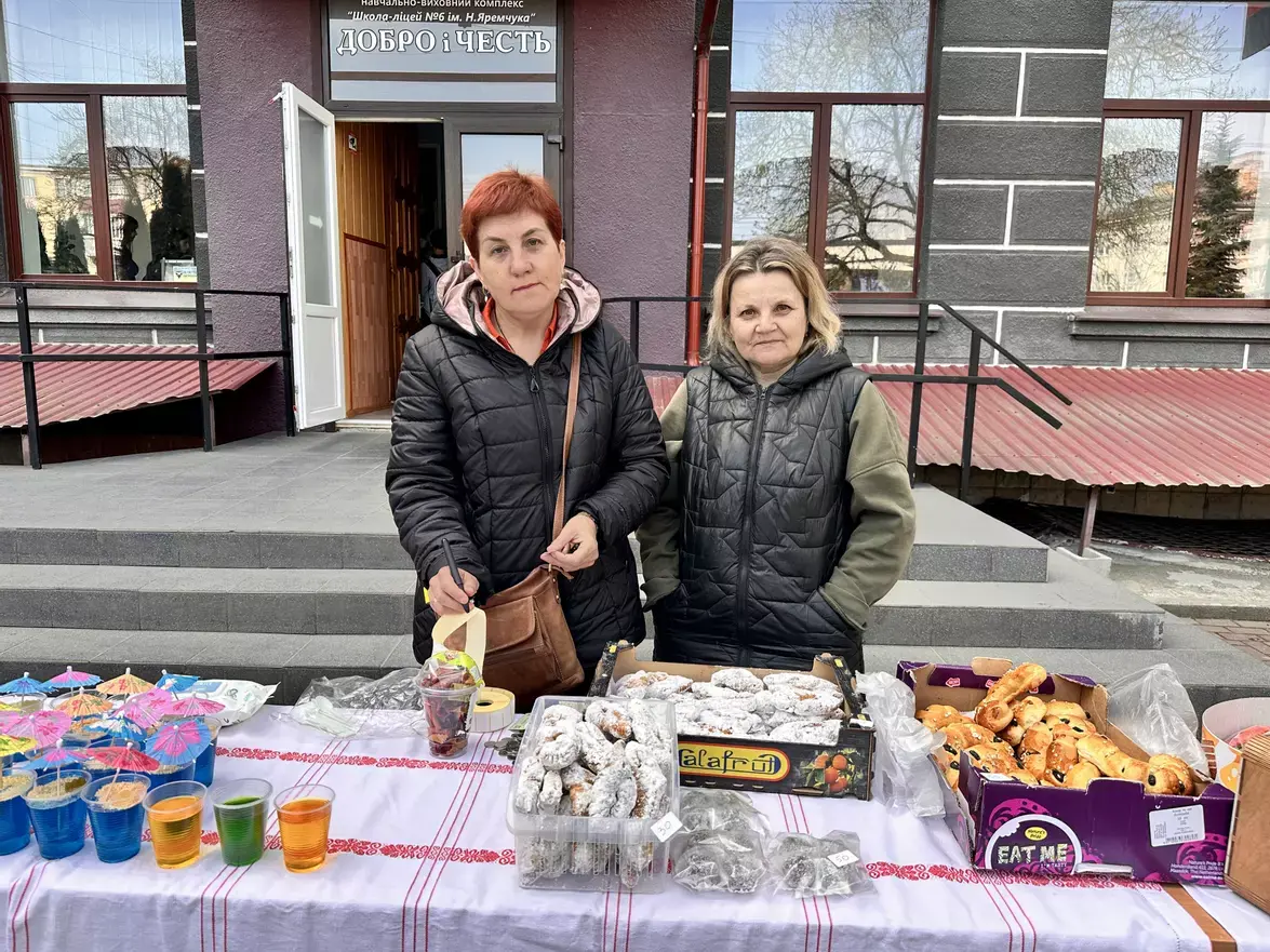Домашня випічка проти ворожих дронів: у Тернополі збирають 300 тисяч гривень на потреби Сил безпілотних систем