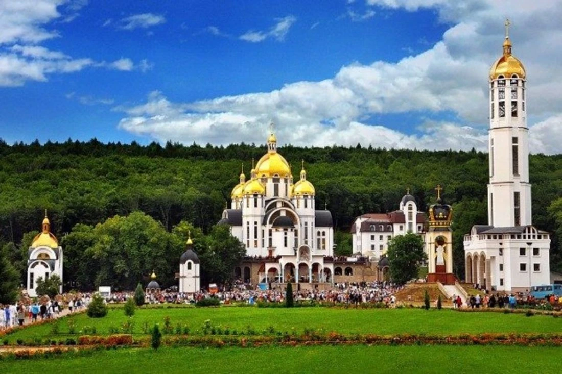 Спадщина Почаївського василіанського монастиря: у Зарваниці зберуться науковці з трьох країн