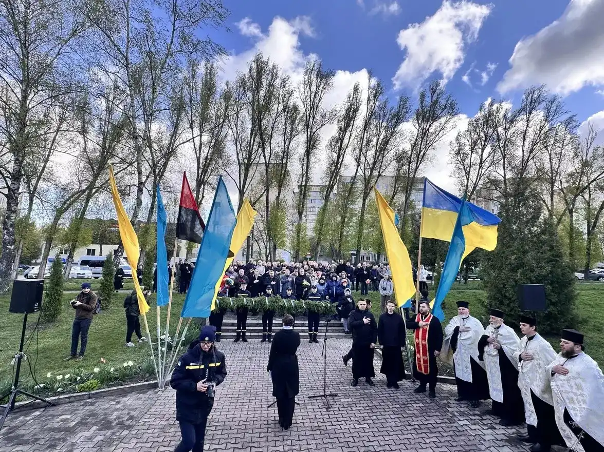 Сорок років пам’яті: у Тернополі відбувся мітинг-реквієм на честь героїв Чорнобиля