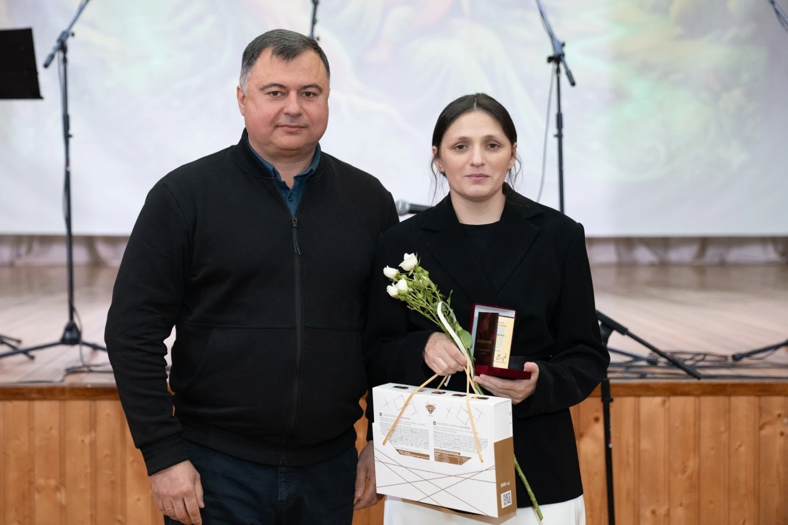 Багатодітна переселенка з Кривого Рогу отримала почесне звання «Мати-героїня» на Тернопільщині