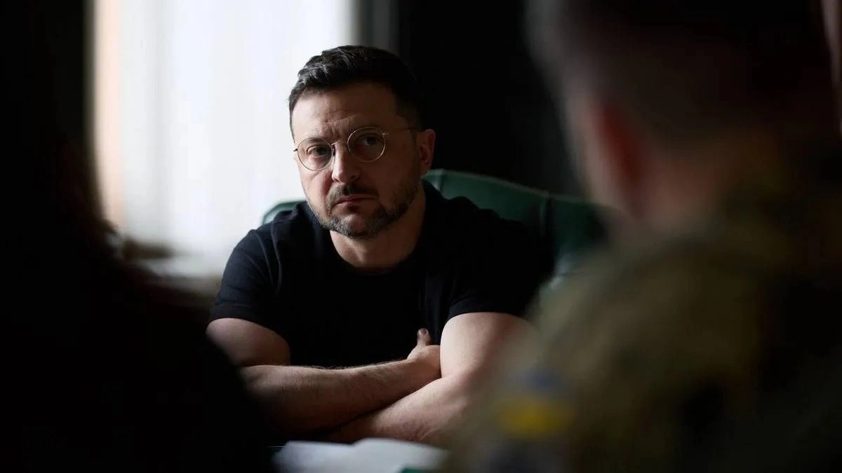 Зарплати військових зростуть: Зеленський анонсував нові контракти для піхоти