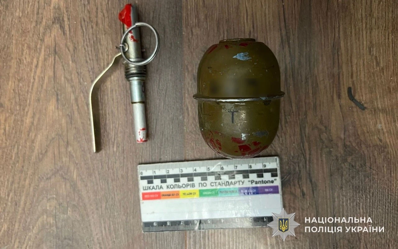 Арсенал у приватній оселі: на Чортківщині затримали підозрюваного у зберіганні боєприпасів