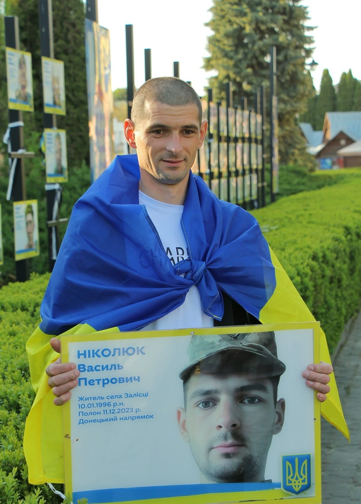 Понад два роки неволі: на Шумщину повернувся визволений із чеченського полону воїн Василь Ніколюк