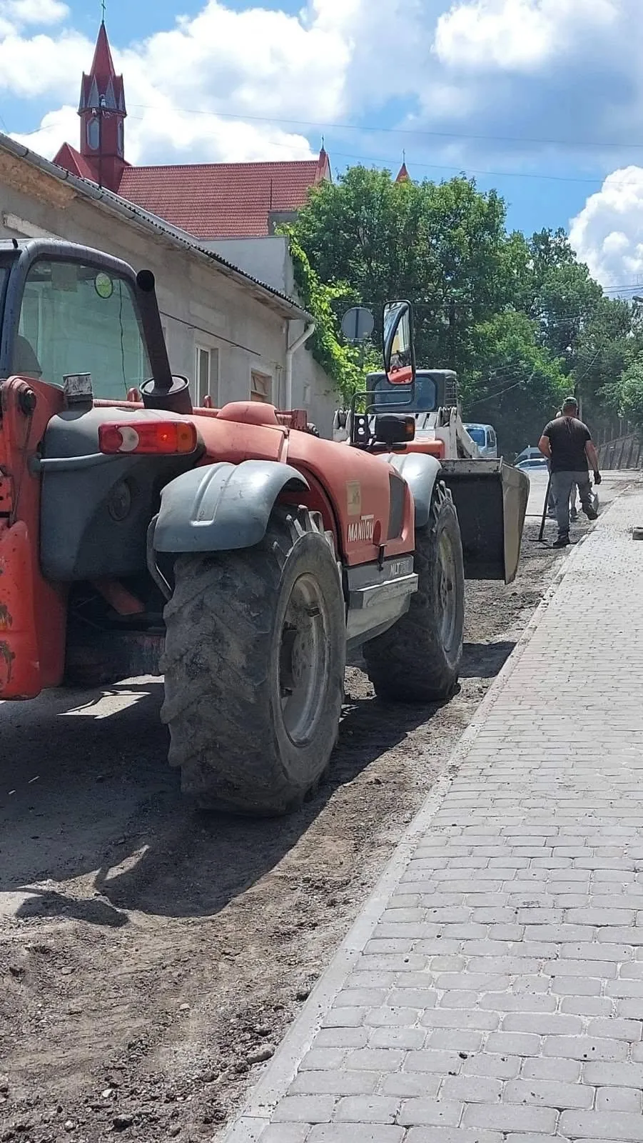 Старовинний квартал Бережан оновлюють завдяки спільним зусиллям