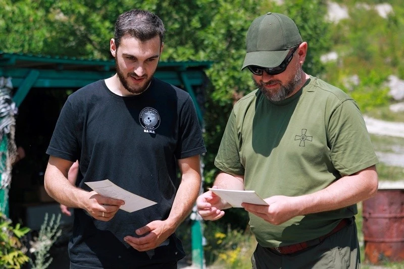 Випускники Тернопільщини здобули сертифікати національного спротиву